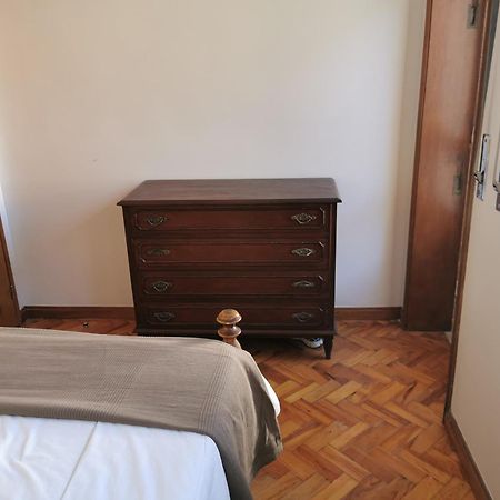 Hostel Vila Nova فيلا نوفا دي غايا الغرفة الصورة